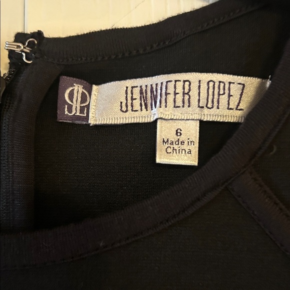 Jennifer Lopez Elegant Black Mini Dress - Picture 2 of 7